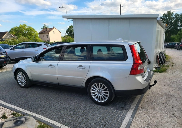 Volvo V70 cena 28500 przebieg: 235120, rok produkcji 2009 z Łańcut małe 529